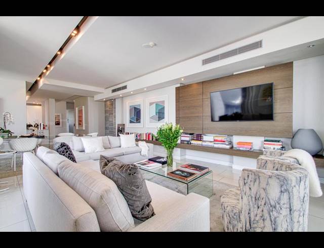 3 BEDROOM APARTMENT FOR SALE IN SANDHURST